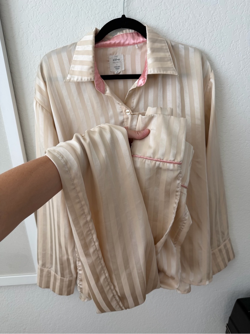 Chelsea Peers The Wellness Project Satin Cream Women's Button-Up Pajamas
